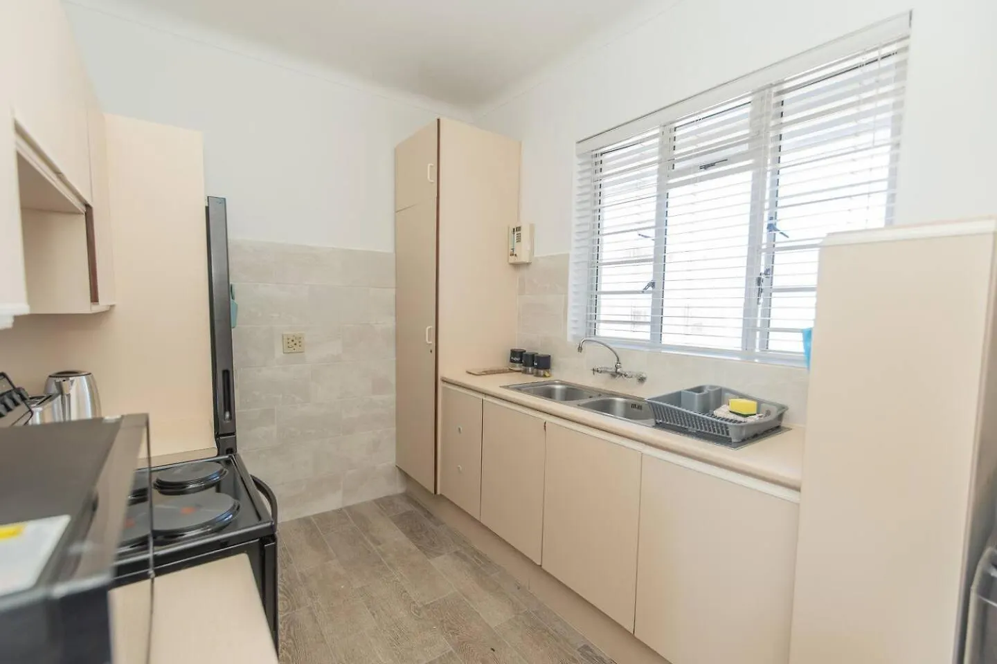Astorian Tide Apartment Port Elizabeth